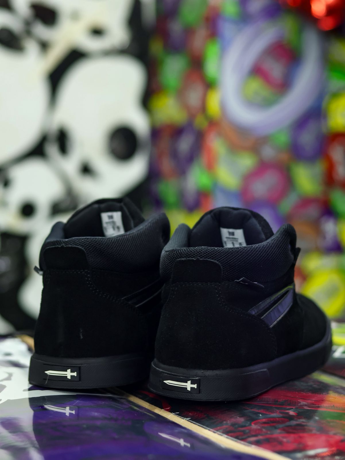 RID Guily All Black